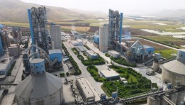 مصانع - صورة أرشيفية 