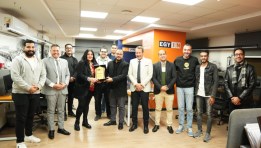 شاليمار شربتلي الفنانة التشكيلية