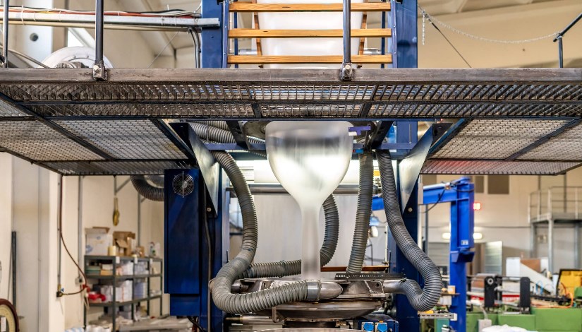 مصانع سحب البلاستيك