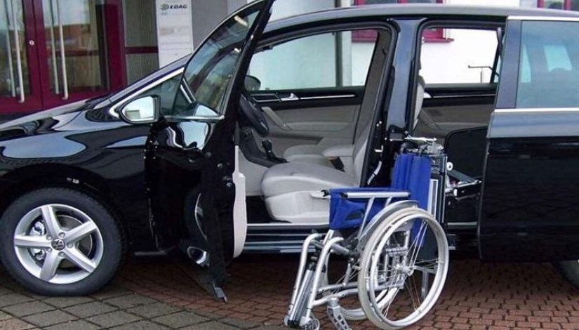 سيارة لذوي الإعاقة
