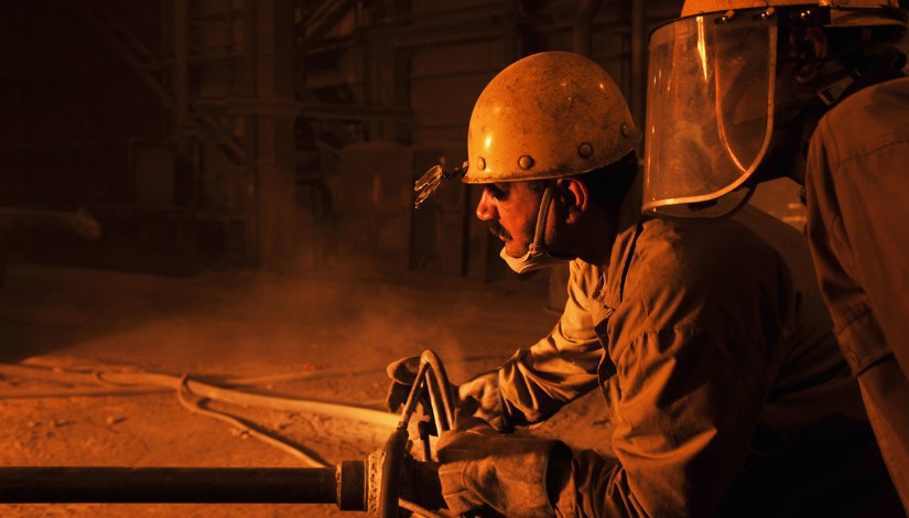 العاملين بالقطاع الصناعي