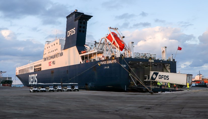 ميناء دمياط