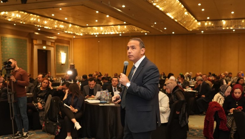 الدكتور إسلام عزام خلال مؤتمر حصاد البورصة المصرية 2025