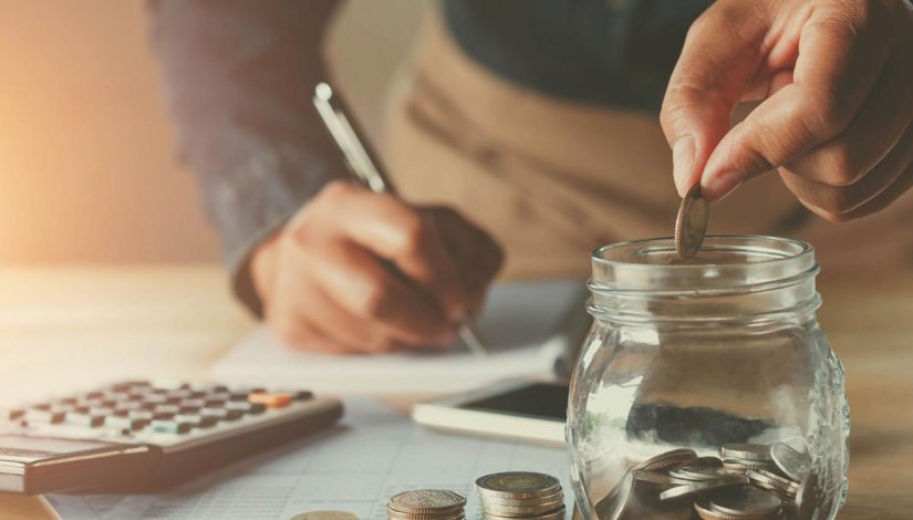 الدخل والإنفاق