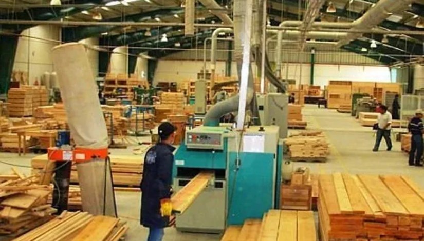 تصنيع الأثاث