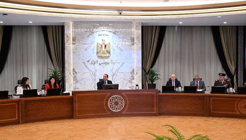 جانب من اجتماع رئيس مجلس الوزراء