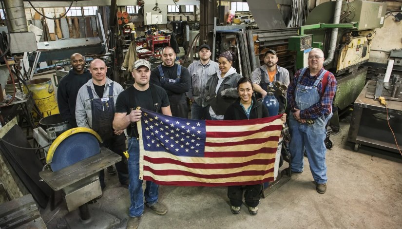 أحد المصانع الأمريكية