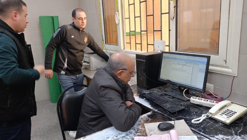 وزير الكهرباء والطاقة المتجددة 