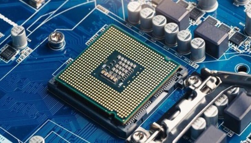 الرقائق الإليكترونية