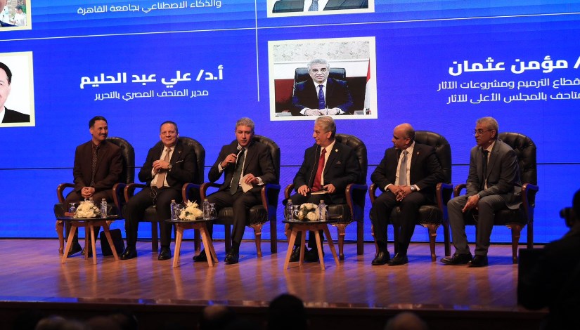 وزير السياحة والآثار