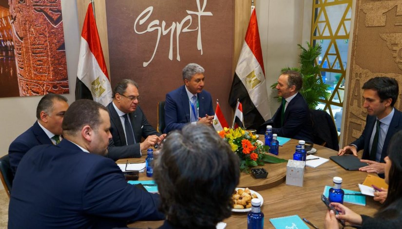 وزير السياحة والآثار 