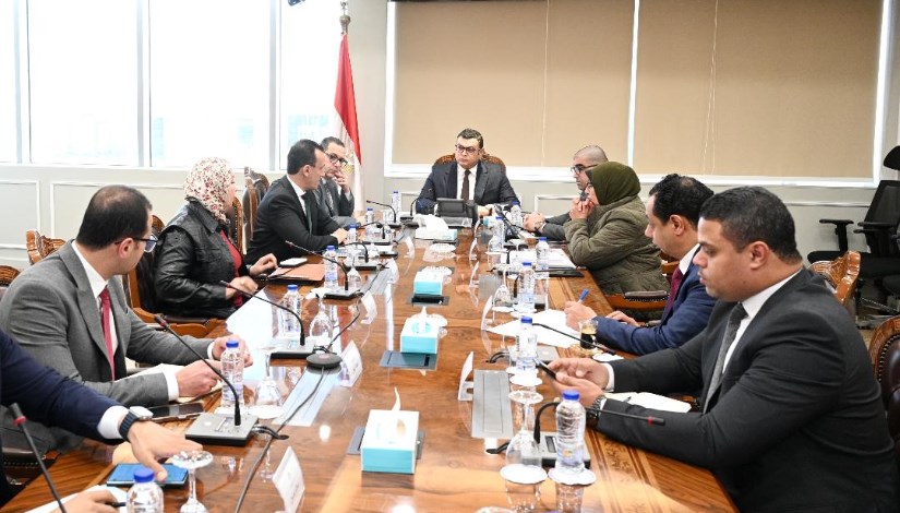 اجتماع وزير الإسكان