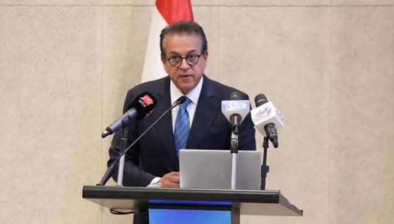 الدكتور خالد عبدالغفار وزير الصحة