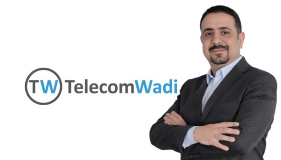 المهندس وائل حلاوة المدير العام لمصنع «تليكوم وادي»