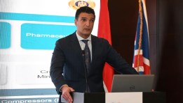 المهندس خالد هاشم وزير الصناعة