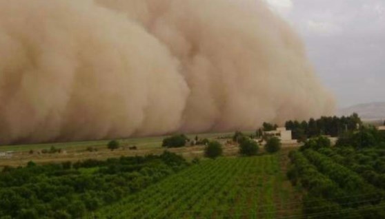 الآثار السلبية