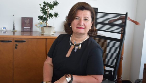 الدكتورة نيفين عبد الخالق