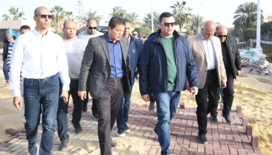 وزير الإسكان