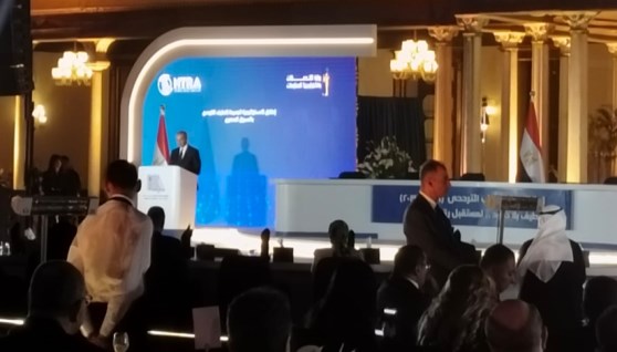 الدكتور عمرو طلعت وزير الاتصالات