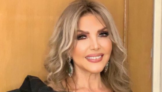 الفنانة نادية مصطفى