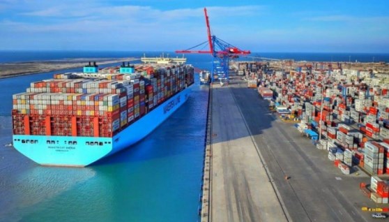 قناة السويس