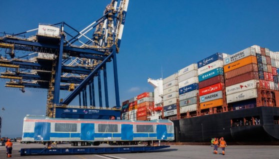 خدمات الموانىء البحرية