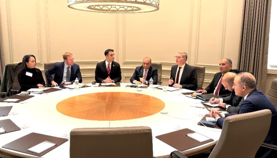 وزير البترول خلال لقائه شركة شيفرون الأمريكية