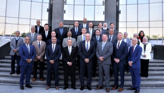 جانب من لقاء وزير الطيران وإدارة الطيران الفيدرالي الأمريكية