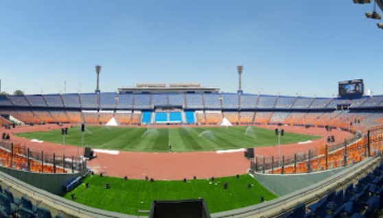 استاد القاهرة