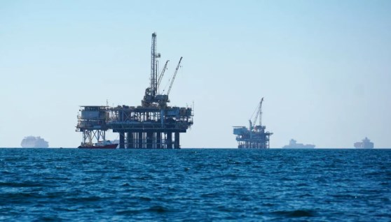 حفار بترولي- أرشيفية