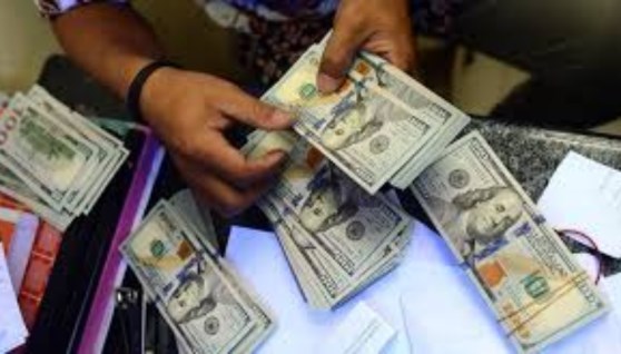 تحويلات المصريين بالخارج- أرشيفية