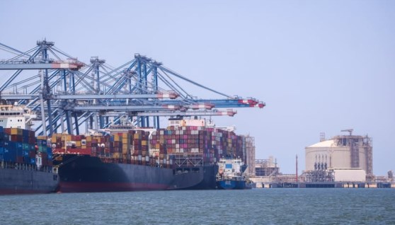 ميناء دمياط