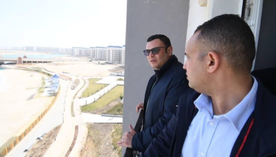 جانب من جولة وزير الإسكان