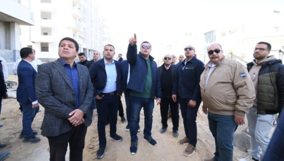 جانب من جولة وزير الإسكان