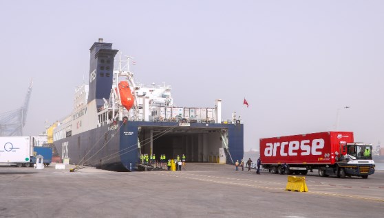 ميناء دمياط