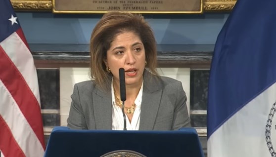  نادية شحاتة