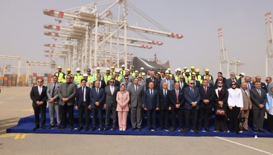 جانب من الافتتاح 