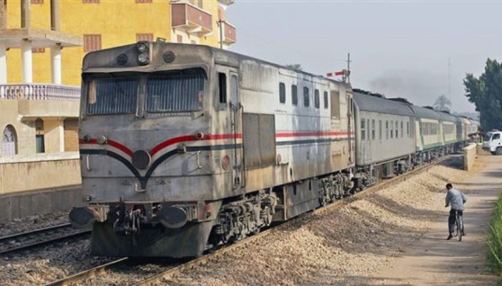 خط سكة حديد المناشي