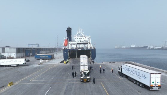 الخط الملاحي "الرورو " 