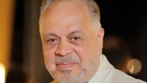 الفنان أشرف زكي نقيب المهن التمثيلية 