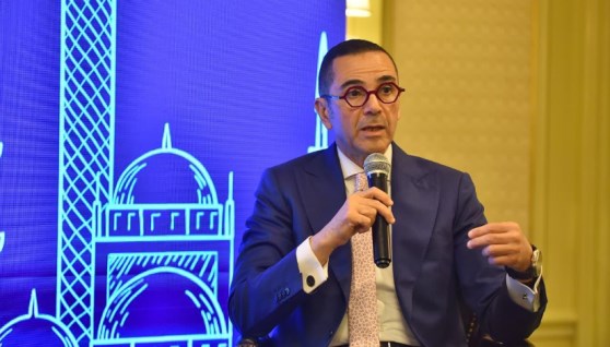 جانب من الجلسة