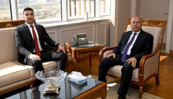 الفريق كامل الوزير والمهندس خالد هاشم وزير الصناعة 