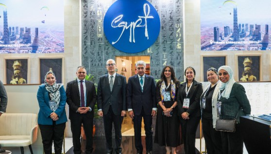 وزير السياحة والآثار 