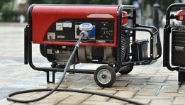 مولد كهربائي