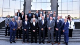 جانب من لقاء وزير الطيران وإدارة الطيران الفيدرالي الأمريكية