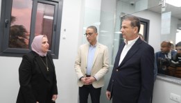 وزير الزراعة خلال تفقده المعمل المركزي لفحص ومراقبة إنتاج وتصدير البطاطس