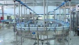 صناعة المياه المعدنية 