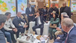 وزير الزراعة واستصلاح الأراضي