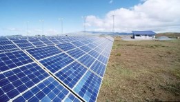 تصنيع ألواح الطاقة الشمسية- أرشيفية