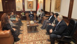 جانب من الاستعداد للمعرض